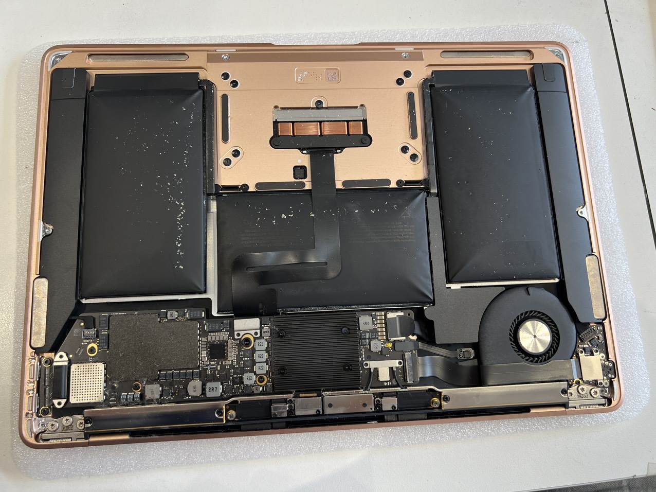 Thay Pin MacBook tại Ninh Bình Chính hãng Giá tốt Chất lượng